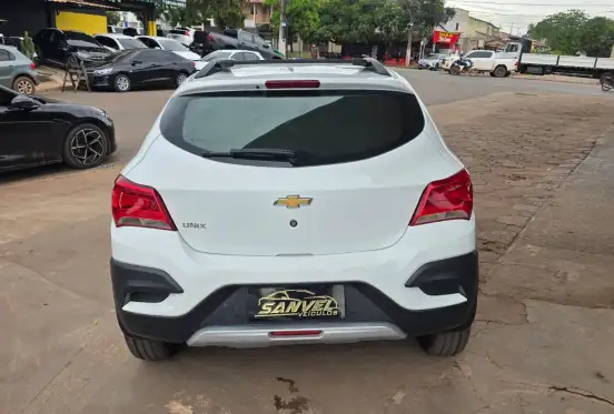 CHEVROLET-ONIX-2017