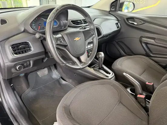 CHEVROLET-ONIX-2013