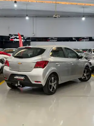 CHEVROLET-ONIX-1.4 MPFI LTZ 8V FLEX 4P AUTOMÁTICO CHEVROLET-ONIX-2019