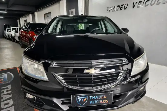 CHEVROLET-ONIX-2013