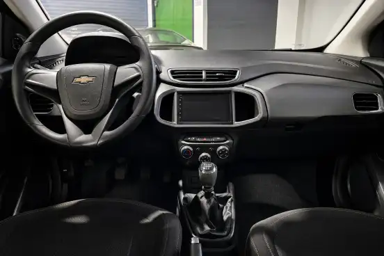 CHEVROLET-ONIX-2013