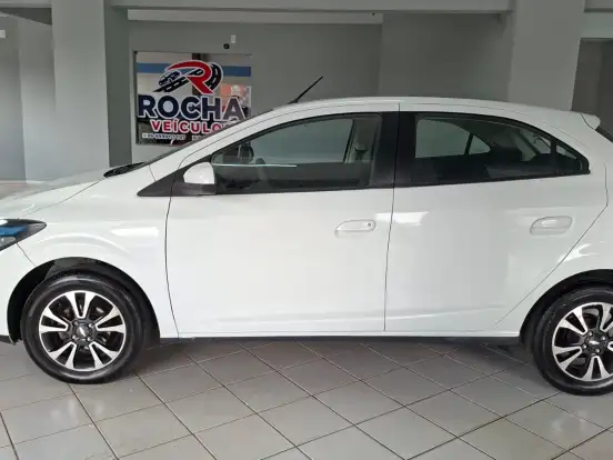 CHEVROLET-ONIX-1.4 MPFI LTZ 8V FLEX 4P MANUAL CHEVROLET-ONIX-2013