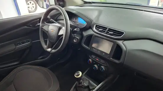 CHEVROLET-ONIX-2013