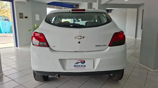 CHEVROLET-ONIX-1.4 MPFI LTZ 8V FLEX 4P MANUAL CHEVROLET-ONIX-2013