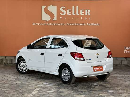 CHEVROLET-ONIX-2018