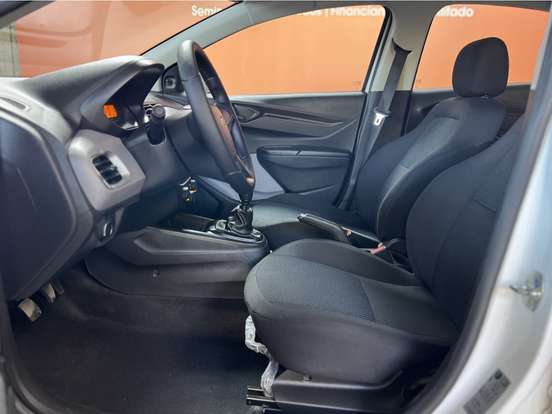 CHEVROLET-ONIX-2018