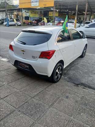 CHEVROLET-ONIX-2017