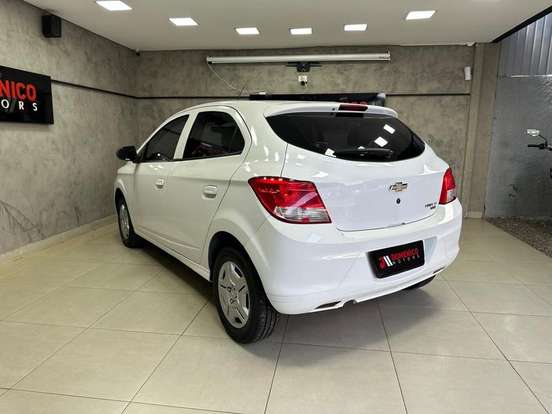 CHEVROLET-ONIX-2016