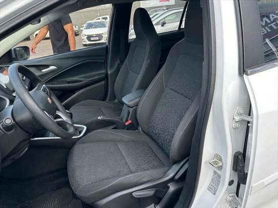 CHEVROLET-ONIX-2020