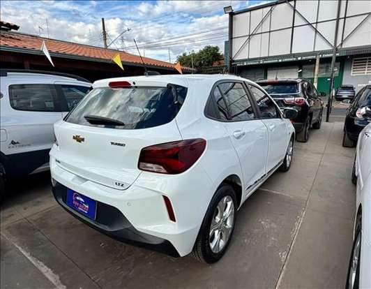 CHEVROLET-ONIX-2022