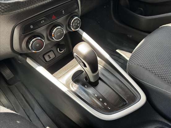 CHEVROLET-ONIX-2020