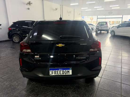 CHEVROLET-ONIX-2021