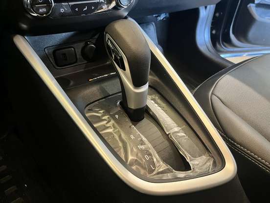 CHEVROLET-ONIX-2023