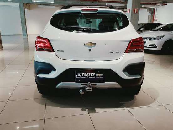 CHEVROLET-ONIX-1.4 MPFI ACTIV 8V FLEX 4P AUTOMÁTICO CHEVROLET-ONIX-2017