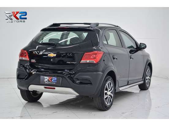 CHEVROLET-ONIX-1.4 MPFI ACTIV 8V FLEX 4P AUTOMÁTICO CHEVROLET-ONIX-2017