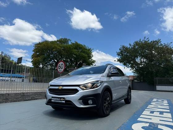 CHEVROLET ONIX 1.4 MPFI ACTIV 8V FLEX 4P AUTOMÁTICO