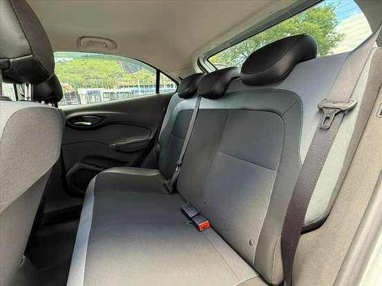 CHEVROLET-ONIX-2019