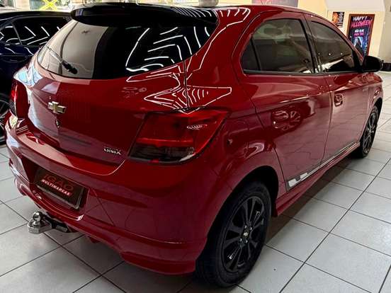 CHEVROLET-ONIX-2015