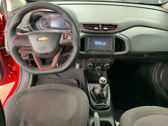CHEVROLET-ONIX-2015