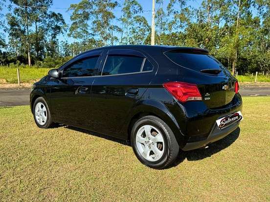 CHEVROLET-ONIX-1.4 MPFI LT 8V FLEX 4P AUTOMÁTICO CHEVROLET-ONIX-2019