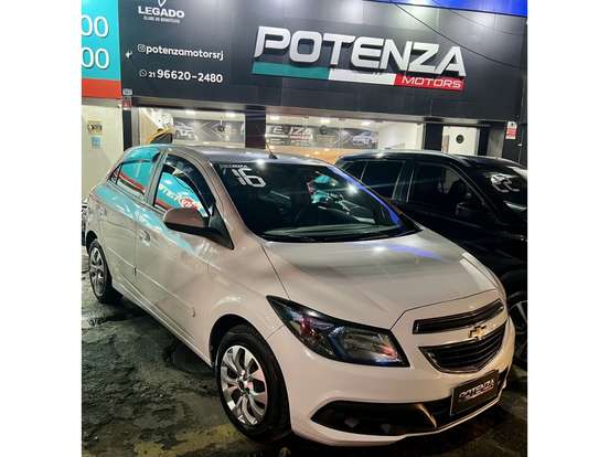 CHEVROLET-ONIX-2016