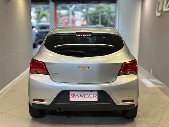CHEVROLET-ONIX-1.4 MPFI LT 8V FLEX 4P AUTOMÁTICO CHEVROLET-ONIX-2018