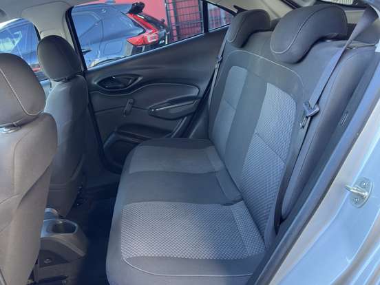 CHEVROLET-ONIX-1.4 MPFI LT 8V FLEX 4P AUTOMÁTICO CHEVROLET-ONIX-2017