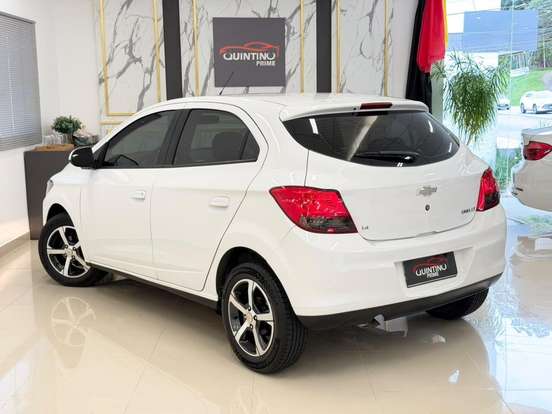 CHEVROLET-ONIX-2013