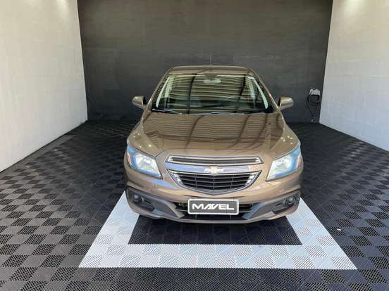 CHEVROLET-ONIX-2014