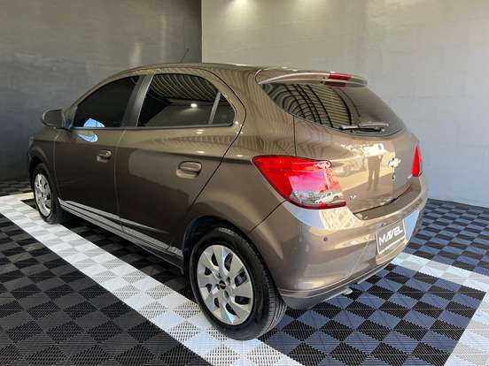 CHEVROLET-ONIX-1.4 MPFI LT 8V FLEX 4P MANUAL CHEVROLET-ONIX-2014