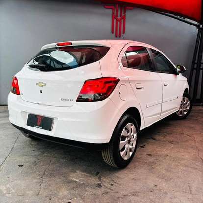 CHEVROLET-ONIX-2013
