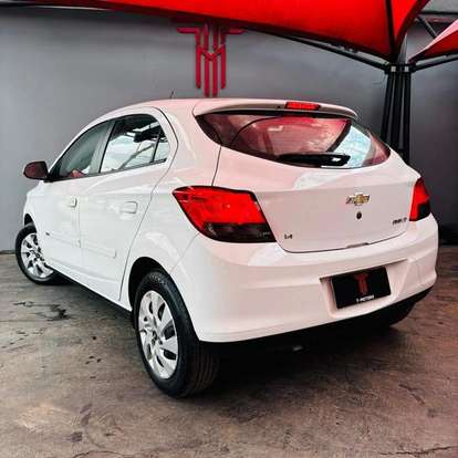 CHEVROLET-ONIX-2013