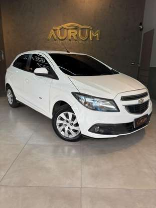 CHEVROLET-ONIX-2014