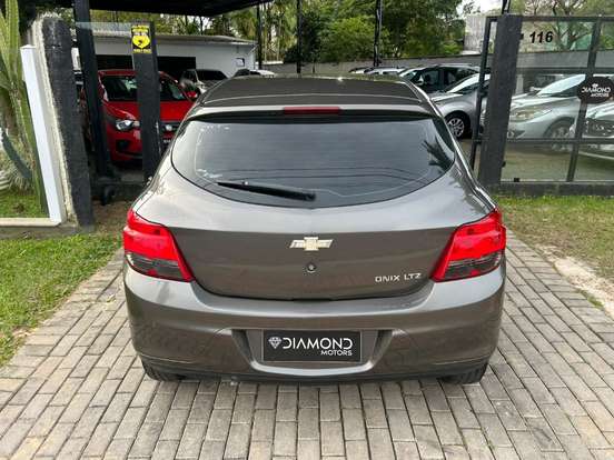 CHEVROLET-ONIX-1.4 MPFI LTZ 8V FLEX 4P AUTOMÁTICO CHEVROLET-ONIX-2014