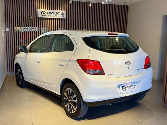CHEVROLET-ONIX-1.4 MPFI LTZ 8V FLEX 4P AUTOMÁTICO CHEVROLET-ONIX-2014
