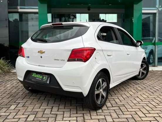 CHEVROLET-ONIX-1.4 MPFI LTZ 8V FLEX 4P MANUAL CHEVROLET-ONIX-2017