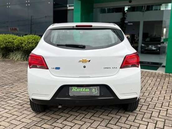CHEVROLET-ONIX-1.4 MPFI LTZ 8V FLEX 4P MANUAL CHEVROLET-ONIX-2017