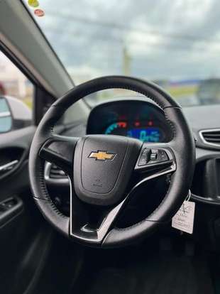 CHEVROLET-ONIX-2017