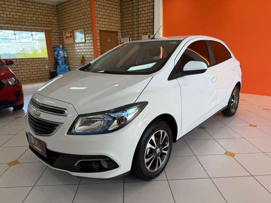 CHEVROLET-ONIX-2015