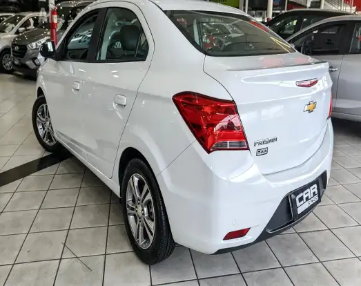 CHEVROLET-PRISMA-2018