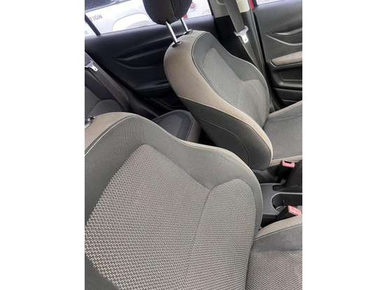 CHEVROLET-PRISMA-2014