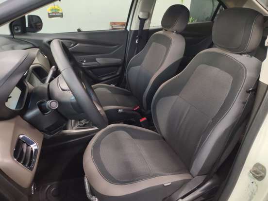 CHEVROLET-PRISMA-2015