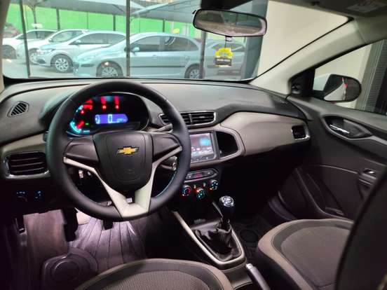 CHEVROLET-PRISMA-2015