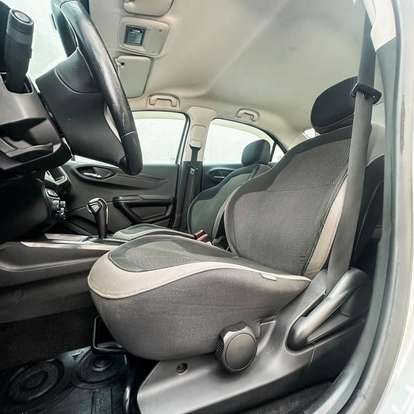 CHEVROLET-PRISMA-2014