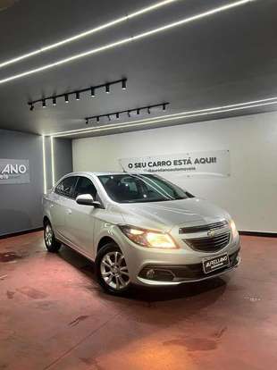 CHEVROLET-PRISMA-2014