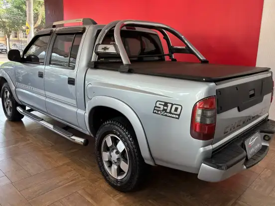 CHEVROLET-S10-2.4 MPFI EXECUTIVE 4X2 CD 8V FLEX 4P MANUAL CHEVROLET-S10-2011