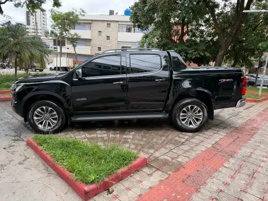 CHEVROLET-S10-2.8 16V TURBO DIESEL HIGH COUNTRY CD 4X4 AUTOMÁTICO CHEVROLET-S10-2024