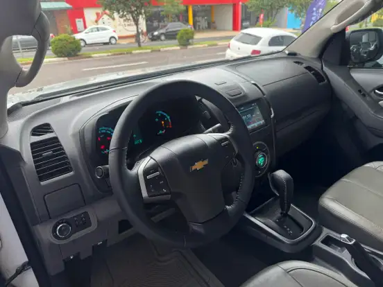 CHEVROLET-S10-2.8 LTZ 4X2 CD 16V TURBO DIESEL 4P AUTOMÁTICO CHEVROLET-S10-2012