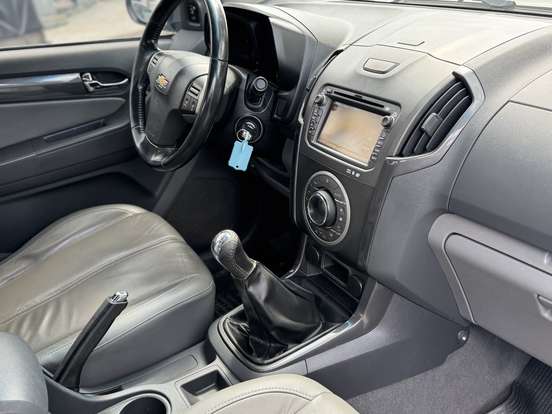CHEVROLET-S10-2.4 LTZ 4X2 CD 8V FLEX 4P MANUAL CHEVROLET-S10-2013