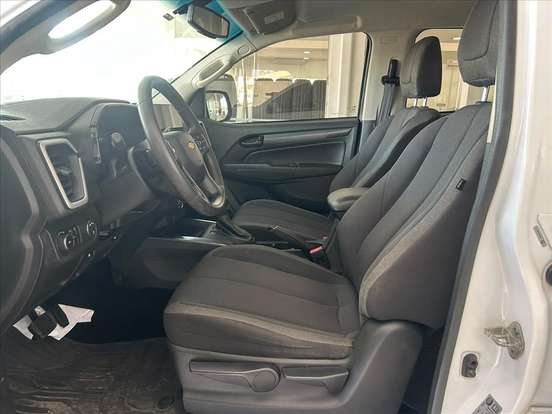 CHEVROLET-S10-2.8 16V TURBO DIESEL WT CD 4X4 AUTOMÁTICO CHEVROLET-S10-2024